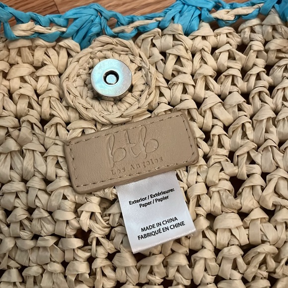 btb Los Angeles Lisbeth Pompom Straw Tote Beach Bag with contrast trim in aqua - Picture 5 of 7